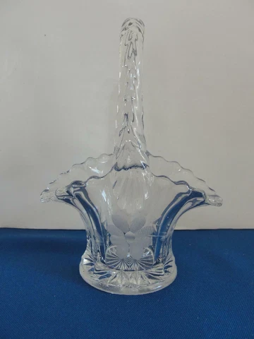 Miniature Glass Brides Basket Westmoreland Duncan Miller Single Wheel Cut Flower Cover