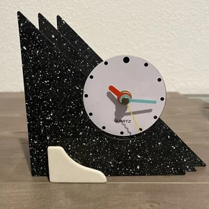 Orologio impilato multicolore anni 80 quarzo colorato vintage retrò *per decorazioni/parti* - Foto 1 di 8