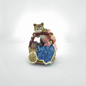 VTG Kitten Cat in Basket Kitty Cat Music Box Musical Plays "My Favorite Things" - Picture 1 of 7