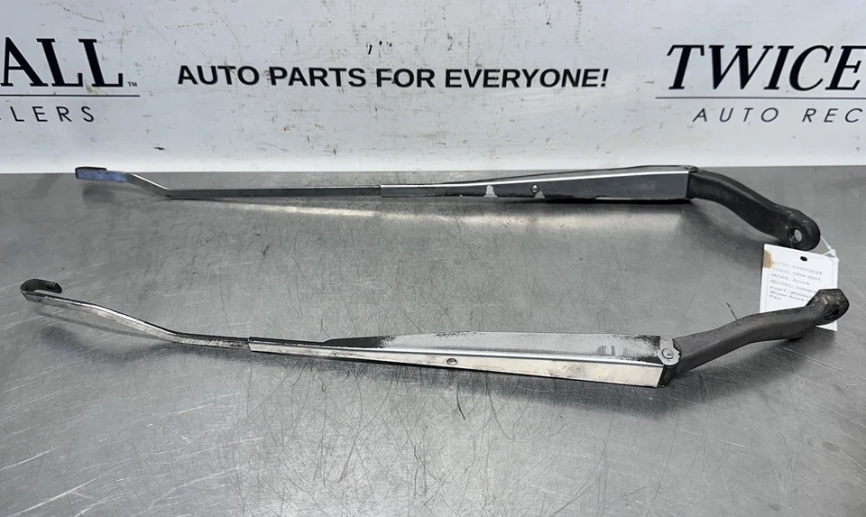 1994-2001 ACURA INTEGRA FRONT WINDSHIELD WIPER ARMS SET PAIR OEM - Image 1 of 4