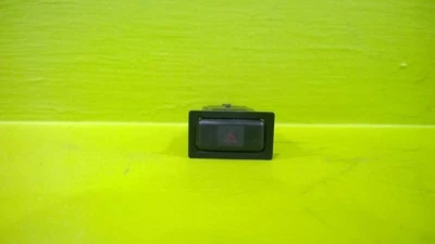 92 93 94 95 PASEO HAZARD SWITCH OEM 3285-4 Foto 1 de 2