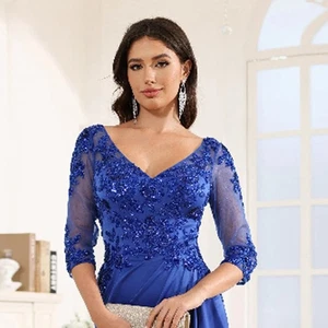 Trendige V-Ausschnitt Kleider für Brautmutter Spitze Applikationen Schlitz Meerjungfrau  - Bild 1 von 9