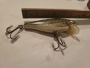 Vintage Rebel Shad Series Lure. Bass Color. 3.25" - Picture 1 of 6