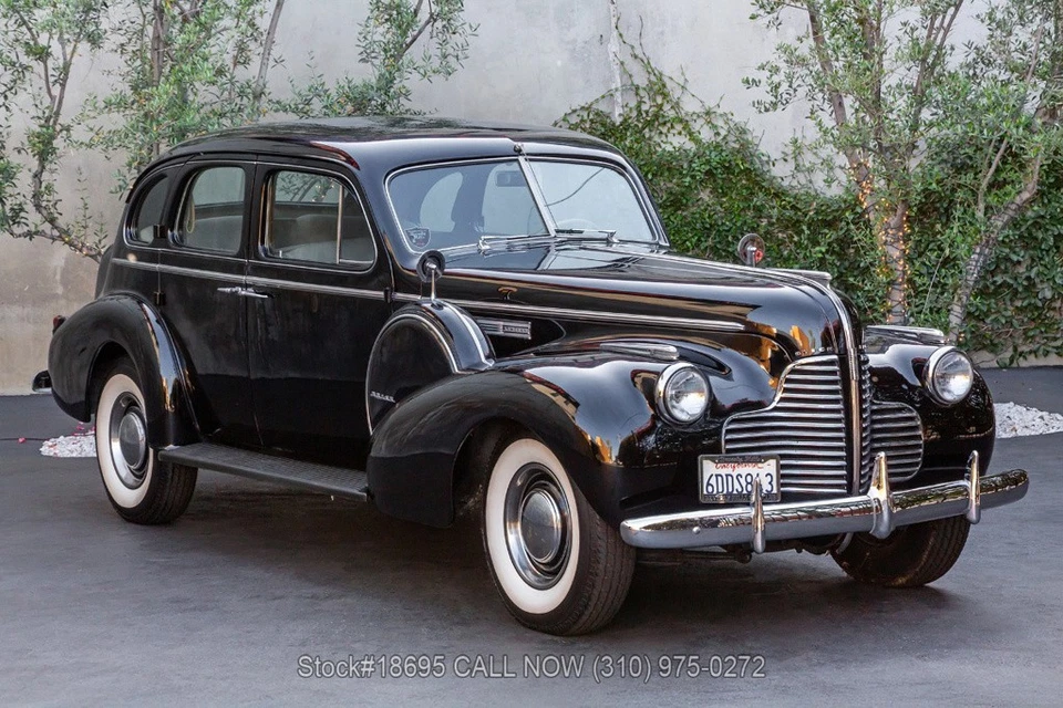 1940 Buick Limited Model 81 Touring Sedan - Image 1 of 4