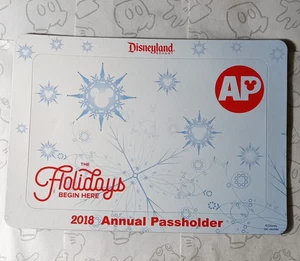 Disneyland Resort 2018 Annual Passholder Magnet Frame The Holidays Begin Here - Picture 1 of 2