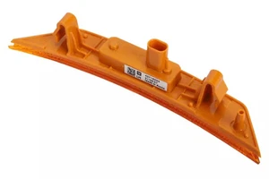 Genuine GM Front Driver Side Marker Lamp 42716023 - Picture 1 of 5