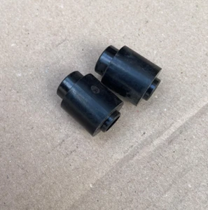 Genuine Toyota Fuel Delivery Pipe Spacer Pair 90561-08055 - Picture 1 of 2