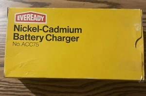 Eveready Nickel Cadmium Vintage Battery Charger - Model No ACC75 - Picture 1 of 6