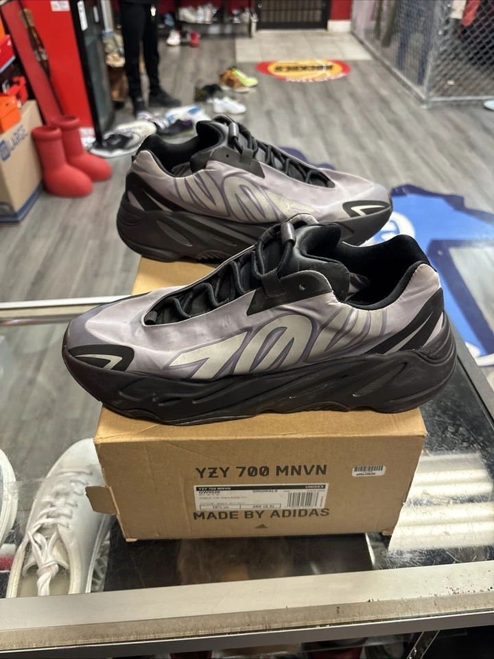 Adidas Yeezy 700 MNVN Geode Boost Talla 11 Hombre Tenis 2022 GW9526 Auténticas Foto 1 de 4