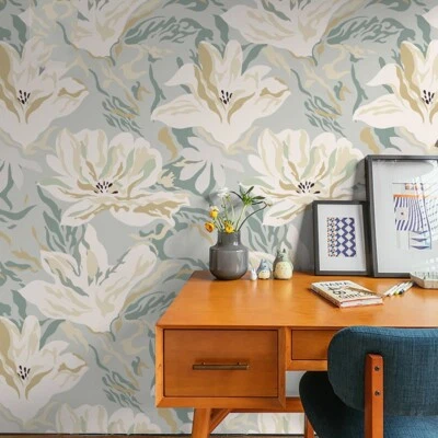 Big White Floral Peel and Stick Wall Decor Self-Adhesive Wallpaper 17"x118" - Image 1 of 4