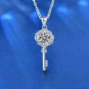 FLOR Llave MOISSANITA Colgante 925 Plata de Ley Collar Mujer Joyería de Moda - Imagen 1 de 5