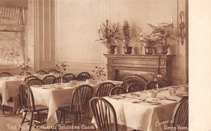POSTCARD MILITARY WWI NEW ZEALAND  SOLDIERS CLUB LONDON  CORNER OF DINING ROOM - Picture 1 of 2