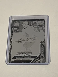 Placa de impresión de compendio de cubierta superior 2016-17 negra #300 William Nylander *034058 - Imagen 1 de 2