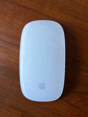 Apple A1657 Magic Mouse 2 Wireless Mouse  White/Silver Free Shipping! - Image 1 of 3