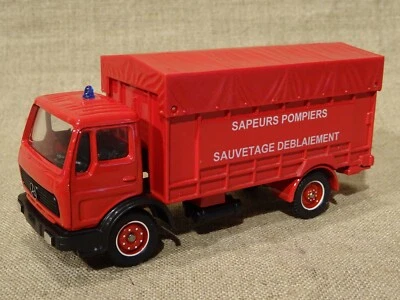 Solido véhicule pompier Hachette n° 77 Mercedes LP1217 fourgon 1/50 + fascicule - Photo 1/4