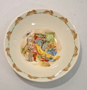 Bunnykins Bowl Royal Doulton Cereal Dish Bunnies Dress Up Children Tableware - Picture 1 of 9