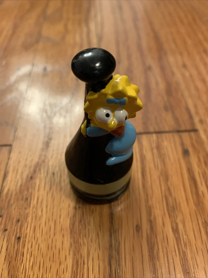 Figura de ajedrez Maggie de Los Simpson 3D pieza de repuesto vestido rojo 1991 adorno de pastel Foto 1 de 1