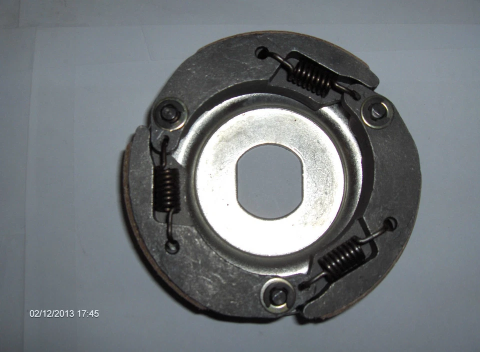 FRIZIONE COMPLETA MINARELLI APRILIA YAMAHA MALAGUTI 3 MASSE D.105 COD.F00320 - Immagine 1 di 1