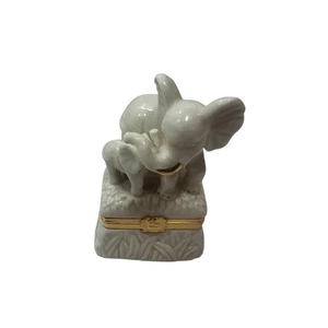Lenox Treasures Tender Hearts Elephant Trinket Box with Pendant Charm EUC - Picture 1 of 9