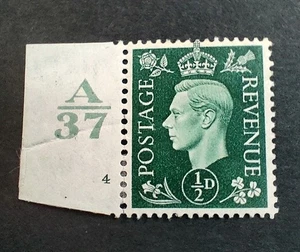 GB KGVI 1937-47 1/2d Green. SG462. Control A37 Cylinder Number 4 no dot. Mint. - Picture 1 of 2