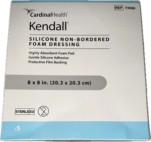 Apósito de espuma sin bordes de silicona Cardinal Health Kendall 8x8 caja de 5 vendajes - Imagen 1 de 2
