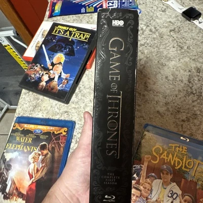 Game of Thrones: the Complete First Season (Blu-ray, 2011) - Image 1 of 2