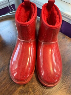 UGG classic clear Mini Samba 红色防水靴女式 10 码 — 第 1/4 张图片
