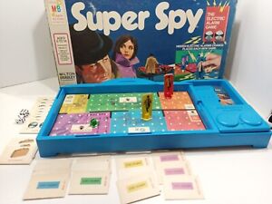Vintage SUPER SPY Gra planszowa 1971 Milton Bradley Elektryczna gra alarmowa