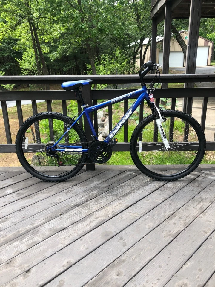 ROADMASTER MT SPORT SX 26-inch Wheel,18-Inch Frame Mountain Bike - Image 1 of 4