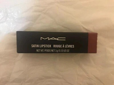 MAC Satin Lippenstift in - 824 Twig - 3g Full Size Neu und Originalverpackt