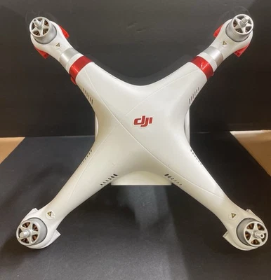 DJI Phantom 3 Advanced com estojo, 2 baterias e lâminas modelo W322A - Imagem 1 de 4