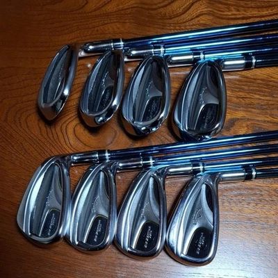Callaway Big Bertha Beta Irons #5-9,Pw,Aw,Sw(8Clubs)/ALLOY BLUE/Flex:Regular - Image 1 of 4