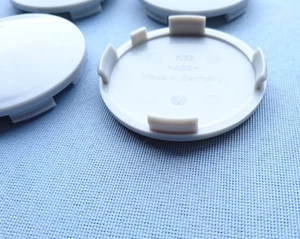  4x Nabenkappen Nabendeckel Felgendeckel Träger 64,0 mm  61,0 mm grau N32 - Picture 1 of 6