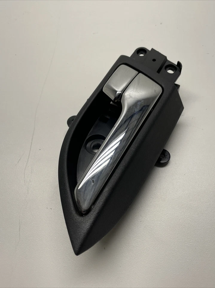 2015 BMW 328i Rear Right back door interior handle inner OEM — 第 1/4 张图片