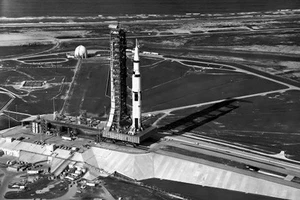 New 5x7 NASA Photo: Apollo 11 Saturn V Rocket on Transporter for Mission Launch - Picture 1 of 1