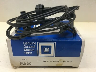 Lámpara de compartimento GM NOS 1993-1996 Chevrolet Corsica 22550827 Foto 1 de 4