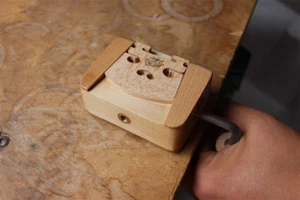 Violin Bridge Holder Clamp Violin tool Luthier Maker tool Tools Hold Bridge US - Picture 1 of 9