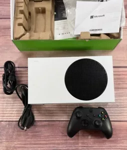 X Box Series S 512GB mit Controller & Kabeln funktioniert einwandfrei signierte Box Connor TV - Bild 1 von 16