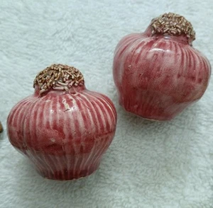Garlic Clove Salt And Pepper Shakers Vintage - Picture 1 of 11