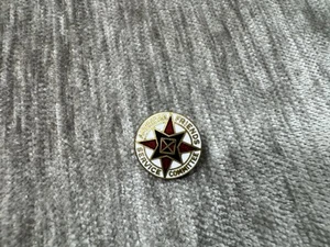American Friends Service Committee Pin Esmalte Pequeño Sombrero Chaqueta Chaleco De Colección - Imagen 1 de 5