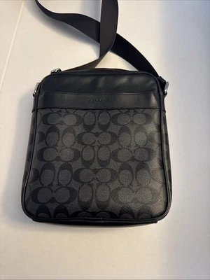 Bolsa masculina de couro Coach 4009 preta assinatura - Imagem 1 de 4