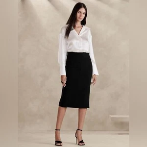 NWT! Banana Republic Black Adonia Crepe Pencil Skirt - Size 2 - Picture 1 of 4