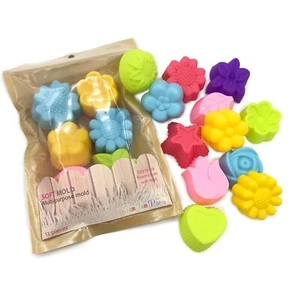 Confezione da 12 pz TamTamParty | Cioccolato caramelle gelatina fiori design misto tazza stampi - Foto 1 di 5