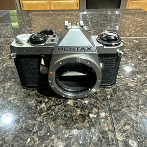 Pentax ME Super 35 mm vintage solo corpo nero non testato - Foto 1 di 10