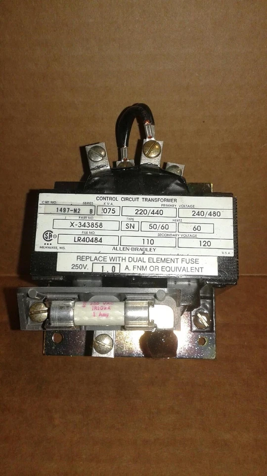 Transformador de circuito de control Allen Bradley 1497-N16 130 VA Foto 1 de 1