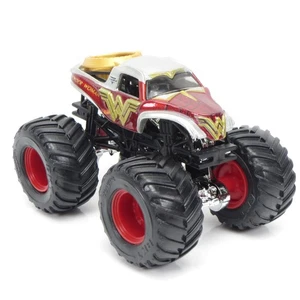 Camion pressofuso Wonder Woman Hot Wheels Monster Jam 1:64 - Foto 1 di 7
