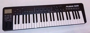 ALESIS QX49 MIDI KEYBOARD FULLY FUNCTIONAL EXCEPT FOR 1 BROKEN KEY BARGAIN PRICE - Picture 1 of 6