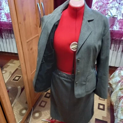 mujer 2 piezas falda trajes talla 16 Foto 1 de 4