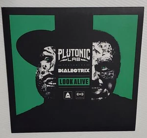PLUTONIC LAB FEAT. DIALECTRIX LOOK ALIVE (2013) BRAND NEW GREEN COLOUR 7" VINYL - Picture 1 of 1