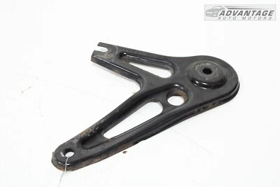 2017-2023 CADILLAC XT5 AWD V6 FRONT LEFT SUBFRAME REARWARD SUPPORT BRACKET OEM - Image 1 of 4